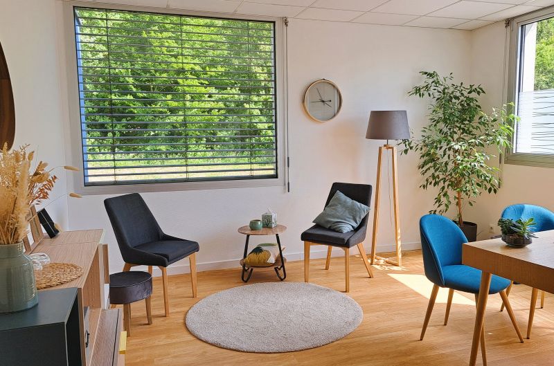 intérieur du cabinet de sophrologie de marie marvalin